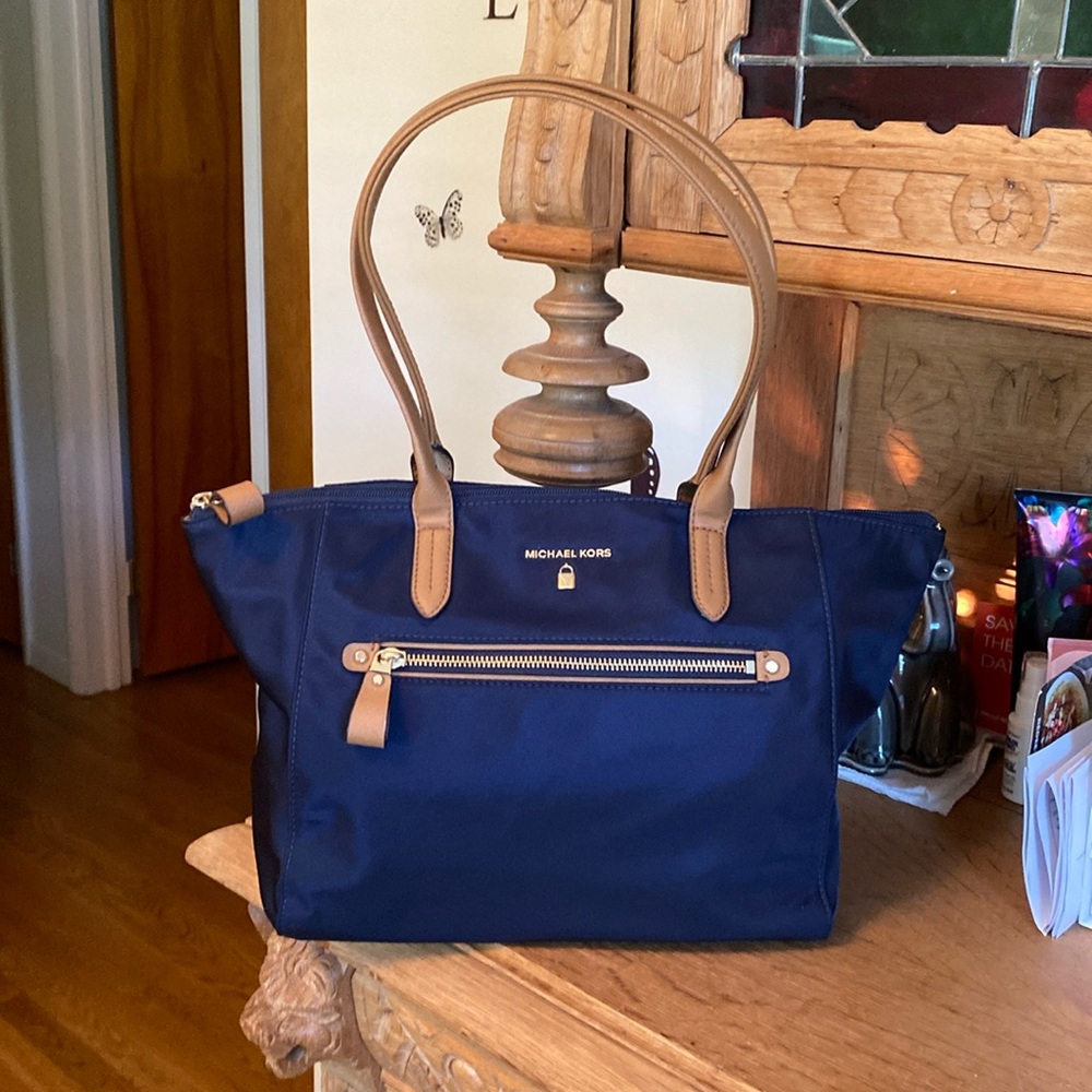 Michael Kors Large Navy and Tan Shoulder or Tote Bag